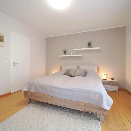 Kaiservillen - Mit 1 Schlafzimmer Und Balkon D125 Lejlighed